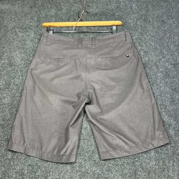 Travis Mathew Shorts Mens 32 Gray Stretch Flat Front Pockets Golf - Picture 6 of 7
